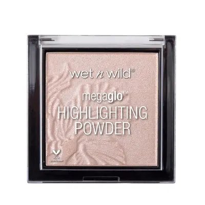 wet n wild MegaGlo Highlighting Powder Pink Rose Gold Blossom Glow